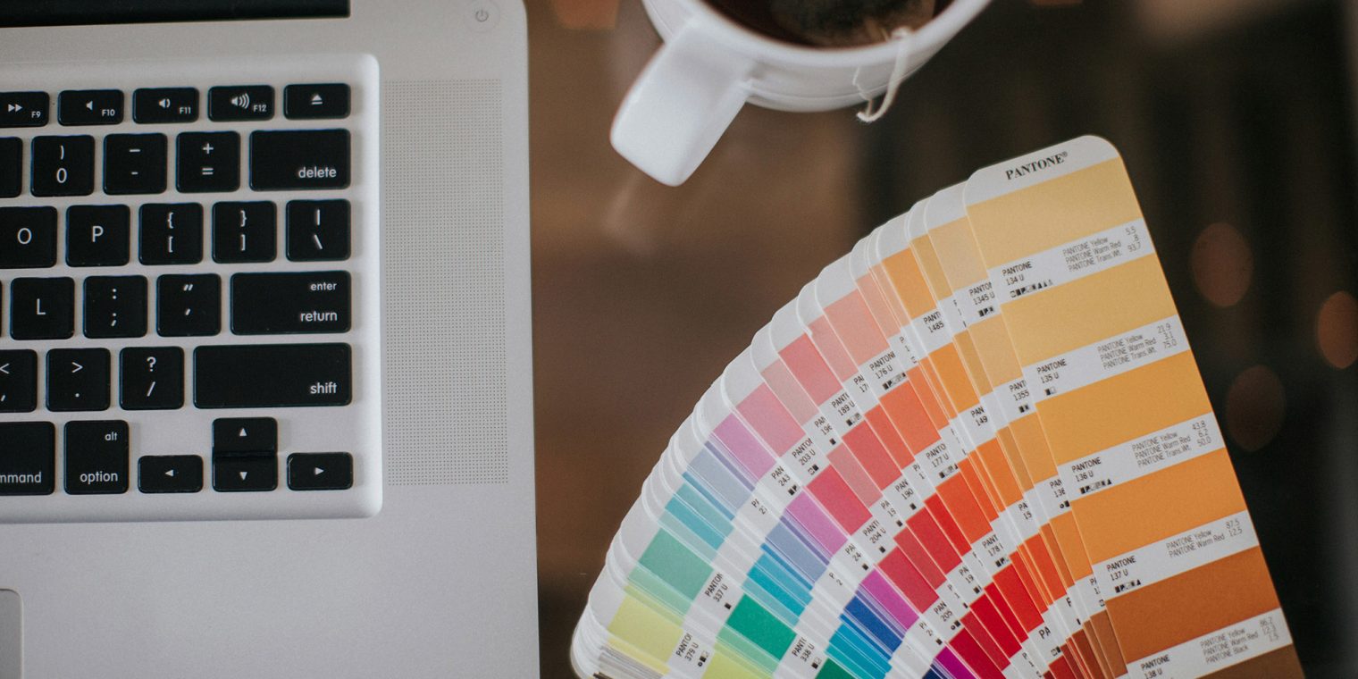 L’impact psychologique du design : Comment vos choix graphiques dictent la confiance de vos clients ?
